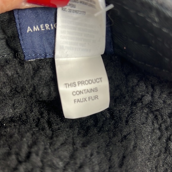 American Eagle Faux Fur Lined Ball Cap - Picture 8 of 9